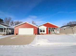 3521 Alexander Avenue, Holmen, WI 54636