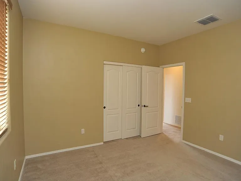 Guest bedroom #1