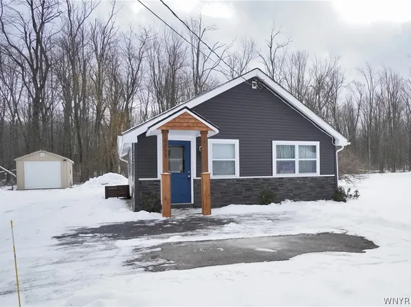 6855 Revere Dr, Derby, NY 14047