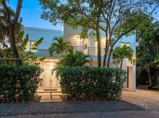 2850 Freeman St, Miami, FL 33133