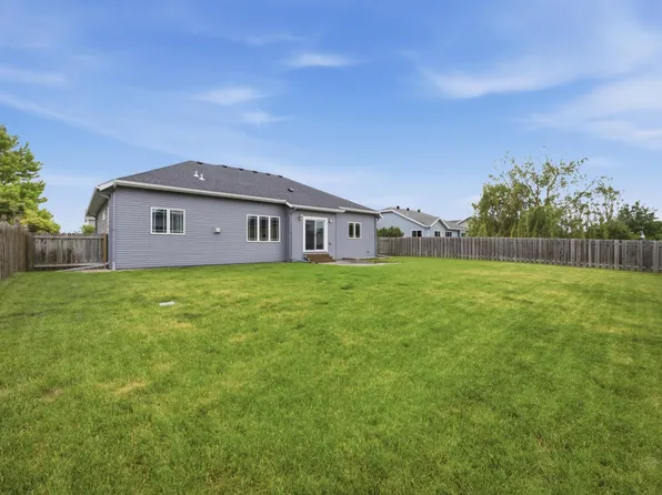 630 Westminster Dr, Moorhead, MN 56560