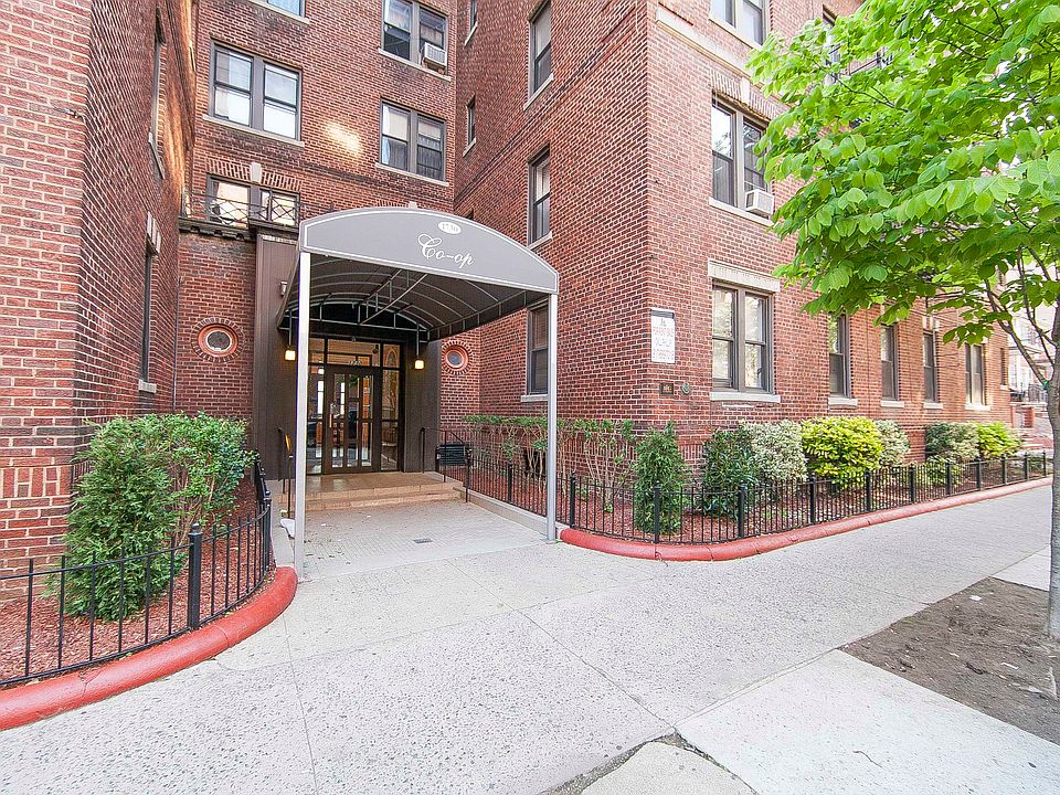1st image of 1730 E 18th St #11