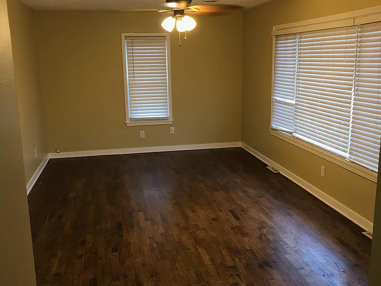 416 W Wenger Rd — Photo 16