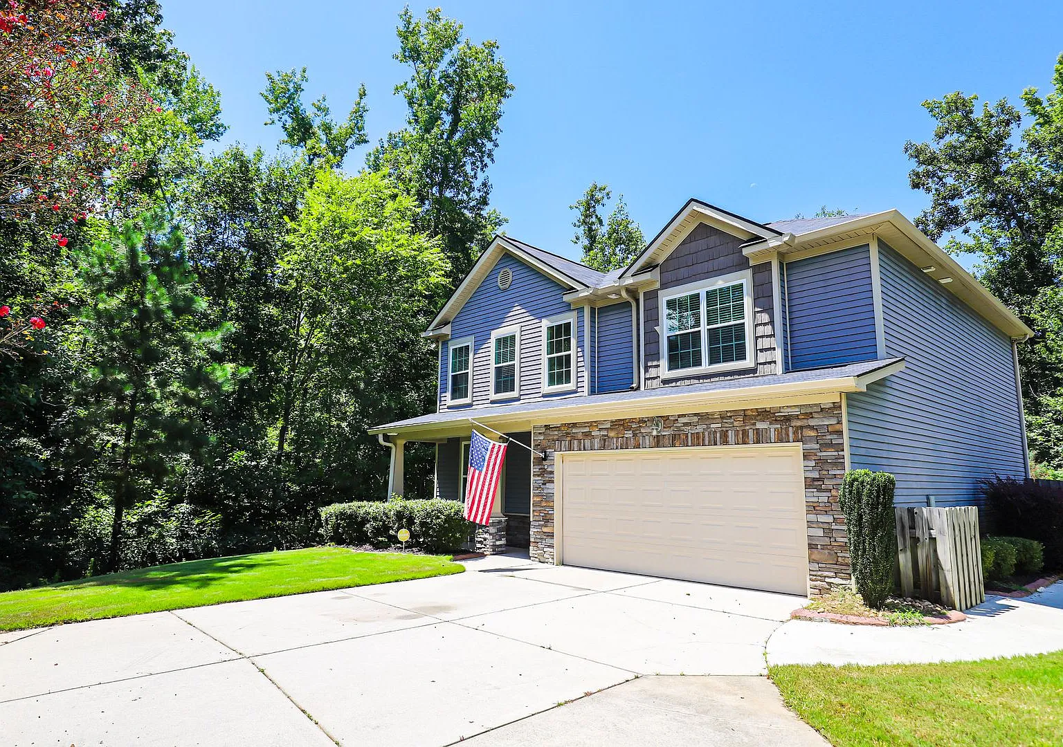Never Before Rented! — Photo 2