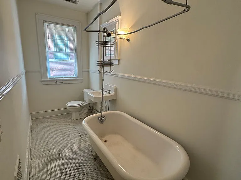 429 S Boylan Ave — Photo 5