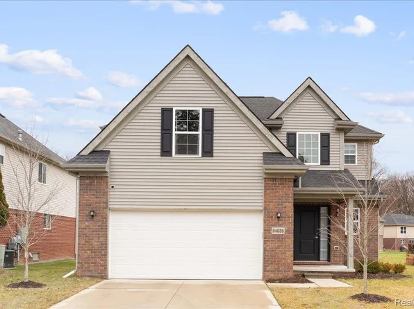 24638 Pembrooke Dr, Southfield, MI 48033