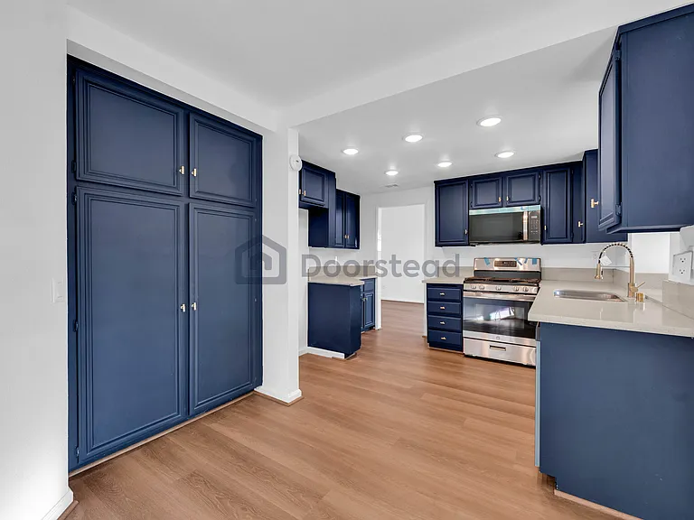 26150 Coronada Dr — Photo 14