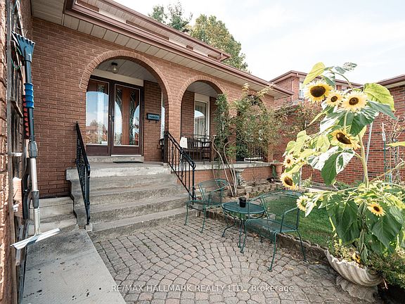 2nd image of 16 Ascolda Blvd