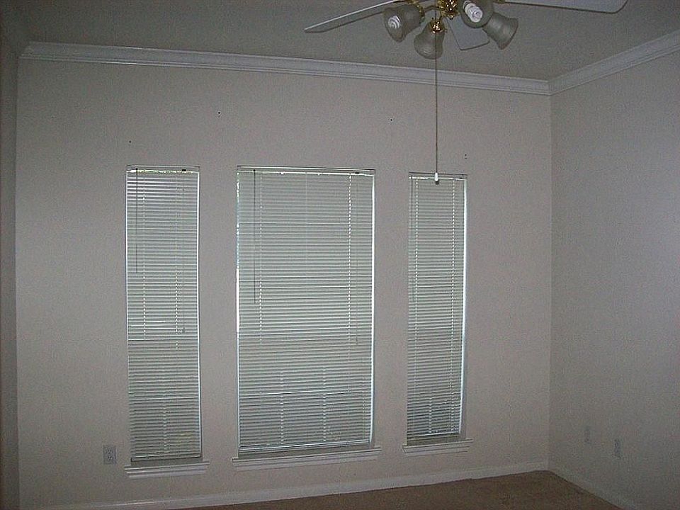2nd image of 6002 Bassetdale Ln