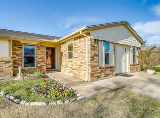 505 NW Charlyne Dr, Burleson, TX 76028