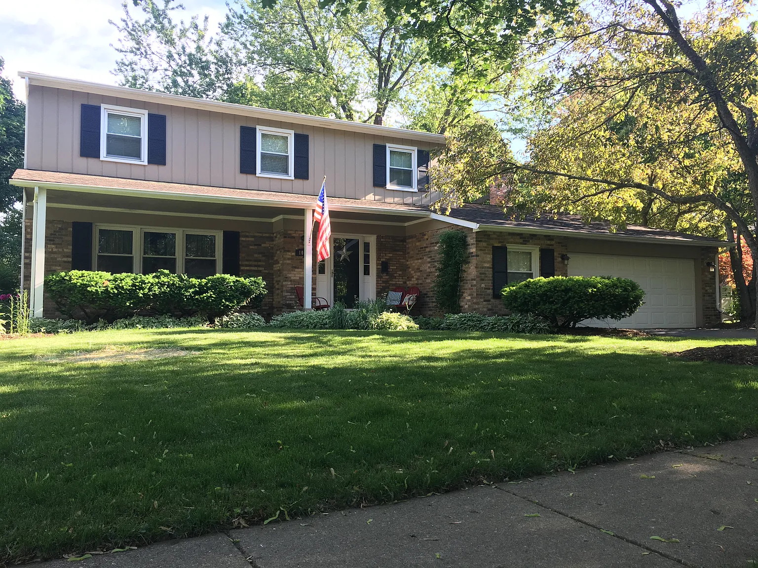 1019 Regency Ln photo 1