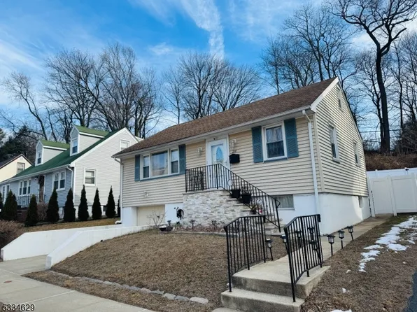 210 Brighton Ave, East Orange City, NJ 07017