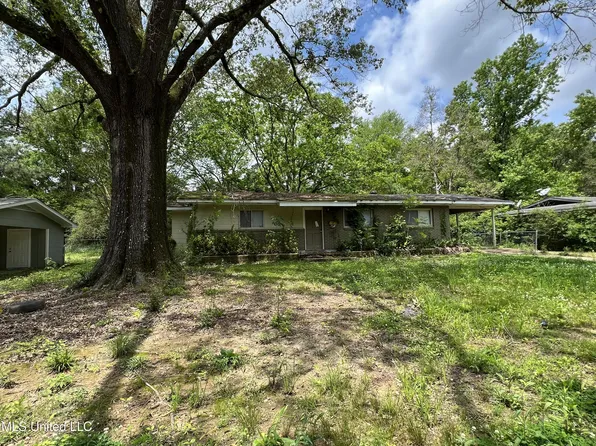 2935 Lakewood Dr, Jackson, MS 39212