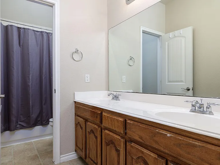5904 Silver Buckle Dr — Photo 11