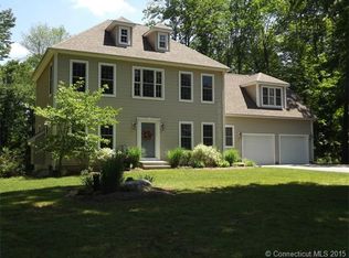 77 Grandview Dr, Lebanon, CT 06249