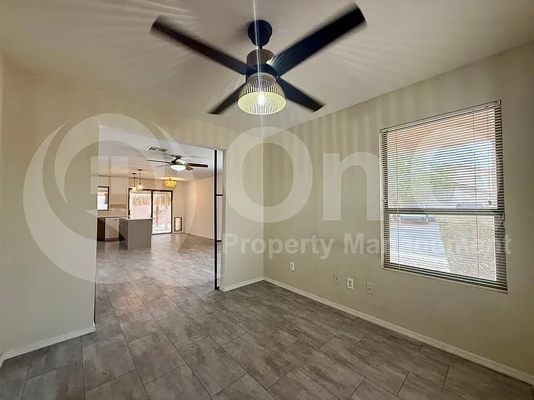 10609 W Rosewood Dr — Photo 5