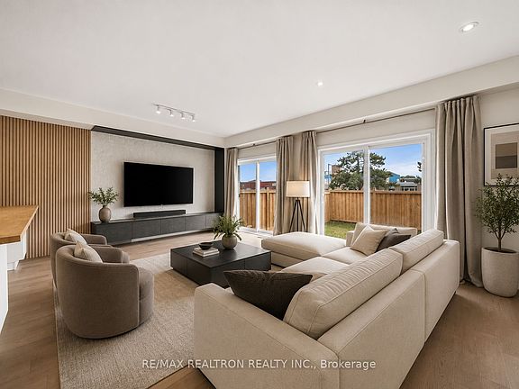 2nd image of 10 Starling Dr