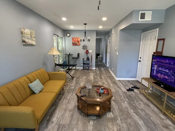 605 N Monticello Ave #2, Chicago, IL 60624