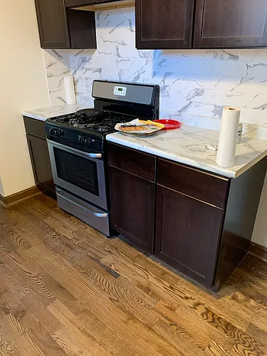 4300 N Western Ave #1 Photo 1