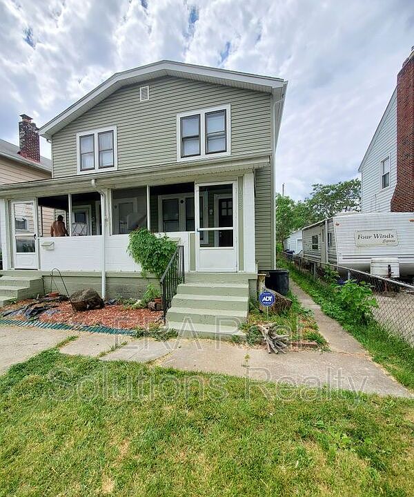 1st image of 1233 E 21st Ave