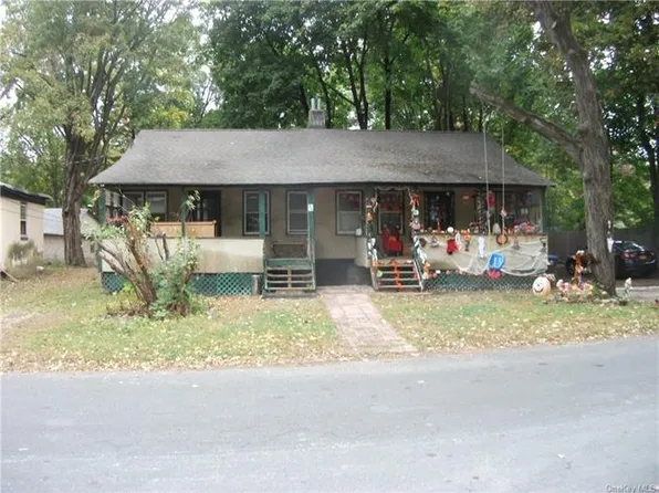 3 Court Ave, Greenwood Lake, NY 10925
