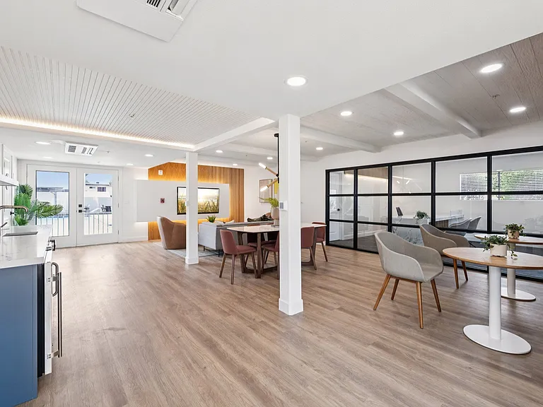Ocean Villas Apartments — Photo 22