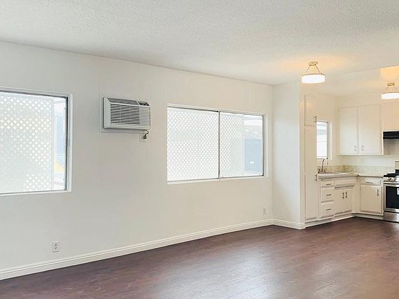 3rd image of 1455 S Wooster St APT 14