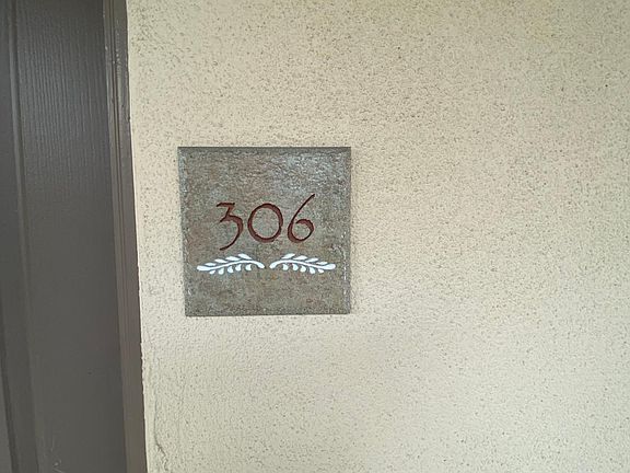 2nd image of 11670 San Vicente Blvd APT 306A