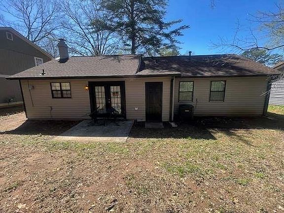 2nd image of 846 Martin Rd