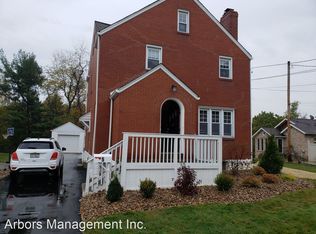 5 McIlrath Dr, Pittsburgh, PA 15229