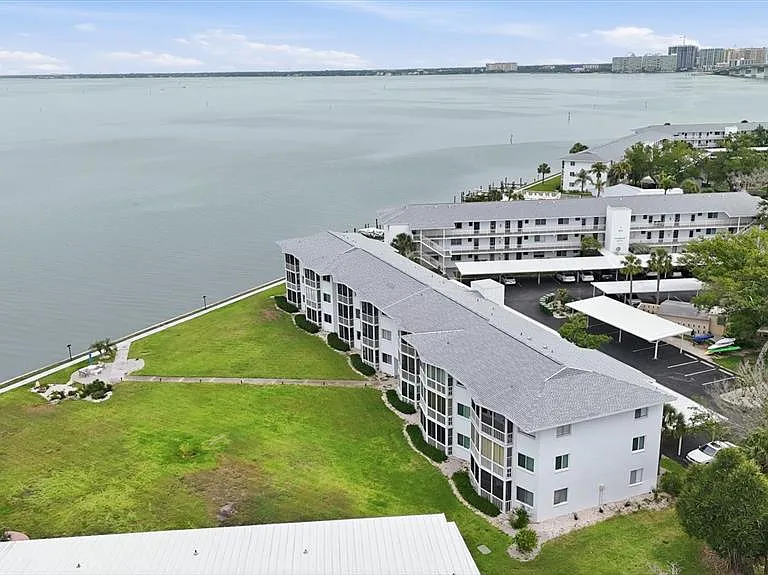 769 John Ringling Blvd #4 — Photo 34