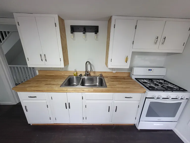 23 Cherry Ln #C — Photo 10