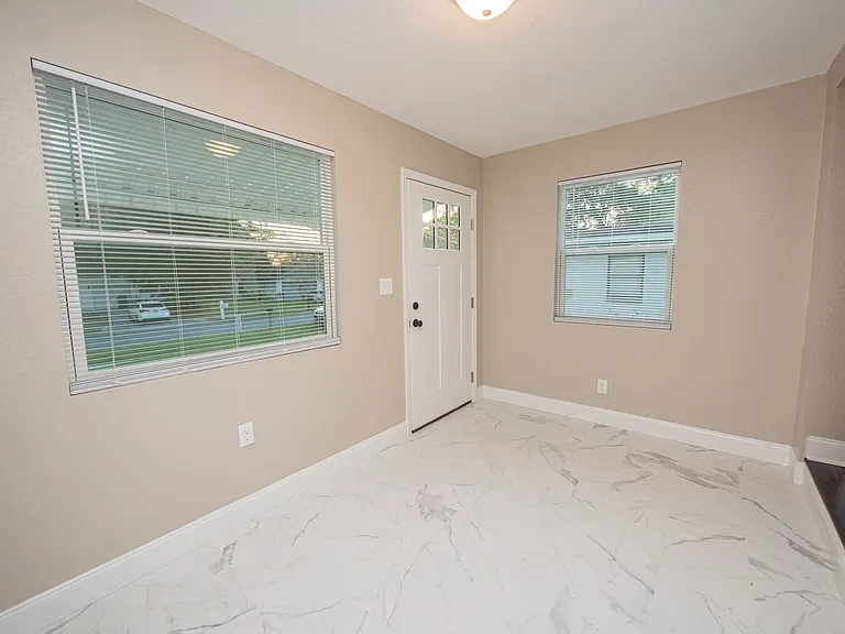 1512 E Fern Rd — Photo 14
