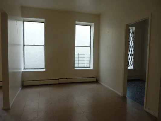 Rented by Bond New York | media 4