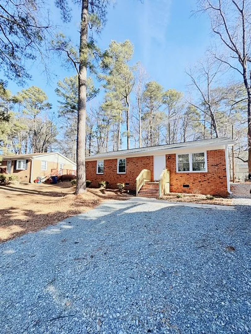 Building Photo - 1725 Carr Creek Rd