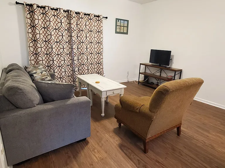4220 Wilshire Blvd #105-C — Photo 22