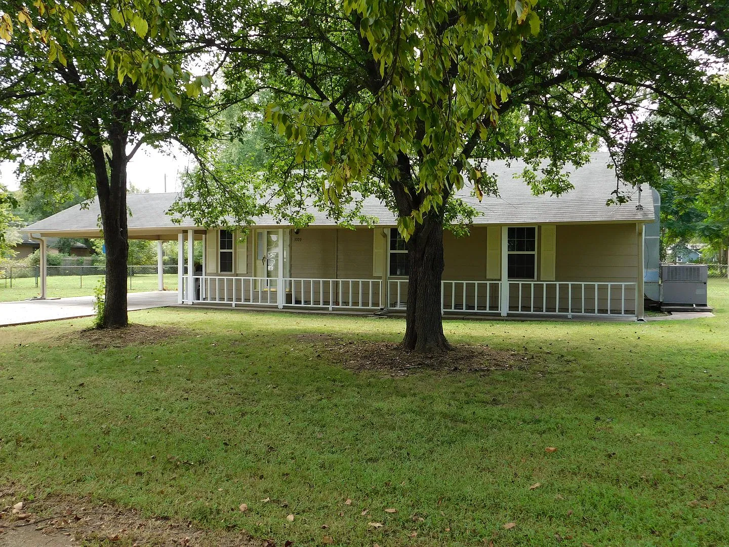 3 Bed 2 Bath Home in Greenwood — Photo 1