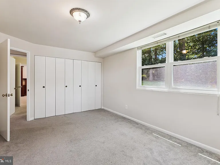6916 Southridge Dr — Photo 28