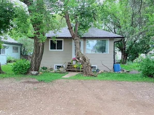 117 2nd St W, Lashburn, SK S0M 1H0