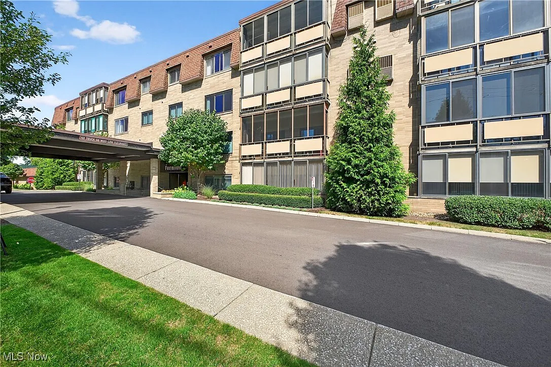 25805 Fairmount Blvd APT 107 photo 1