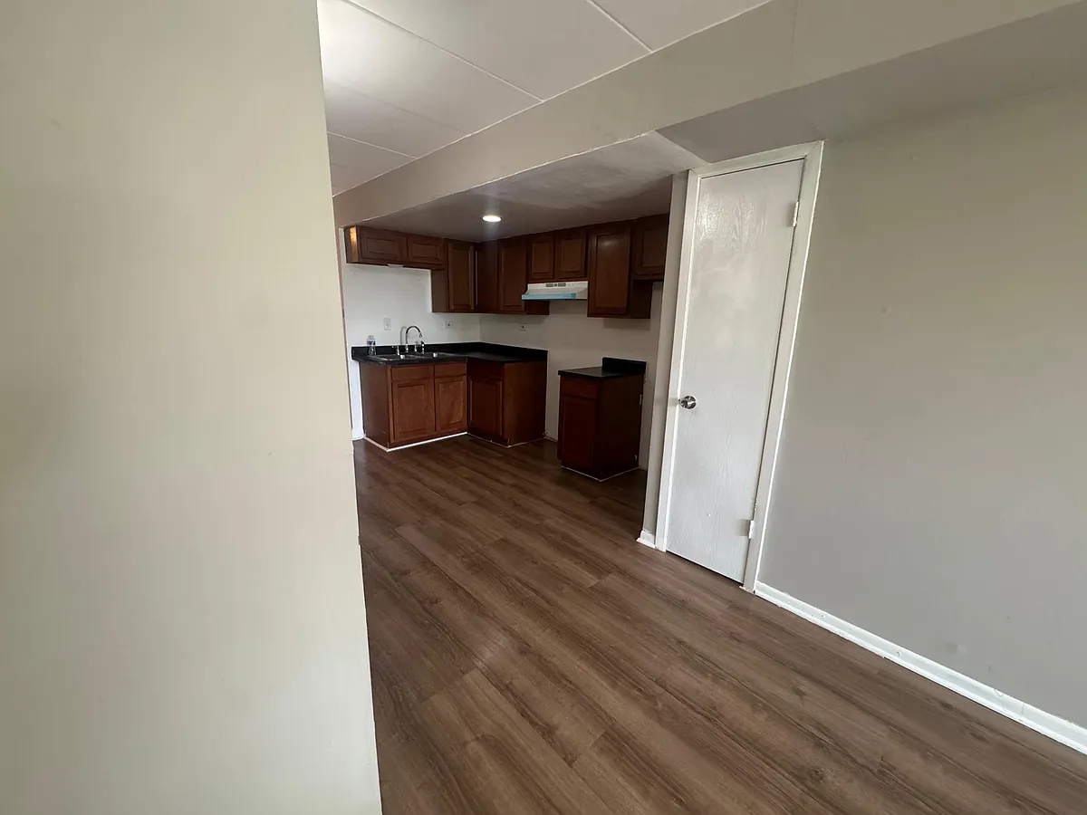 Building Photo - 3616 W 55th St #3E