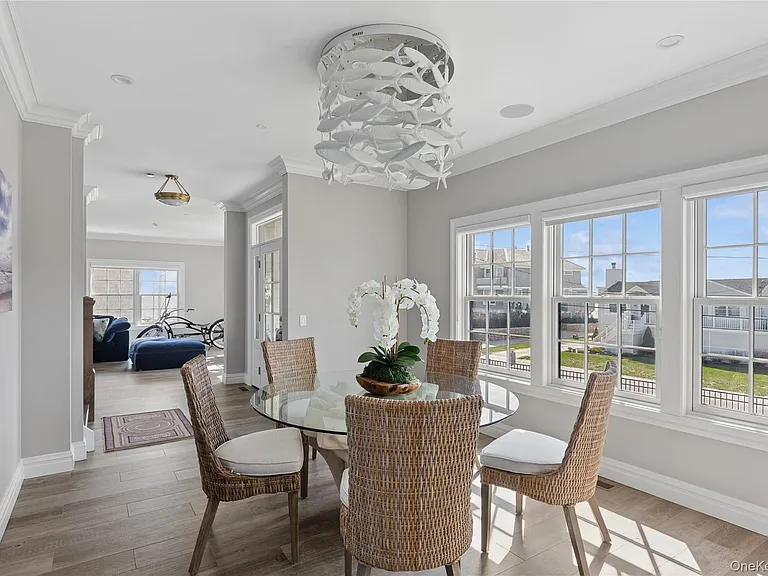 39 Shinnecock Rd — Photo 11