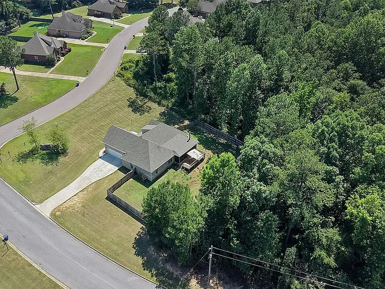 397 Southern Hills Dr — Photo 32