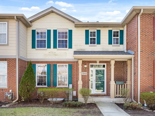 18608 W Point Dr, Tinley Park, IL 60477