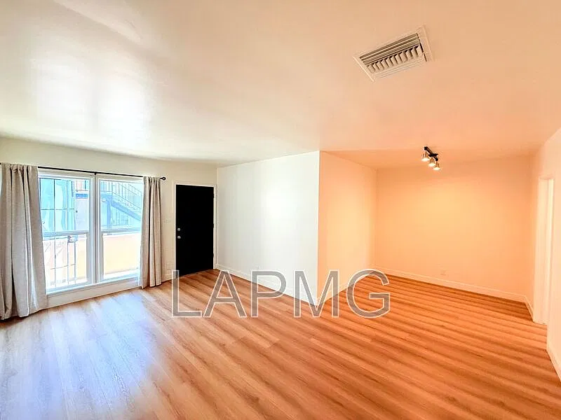 1 bed, 1.0 bath, $2,495 — Photo 2