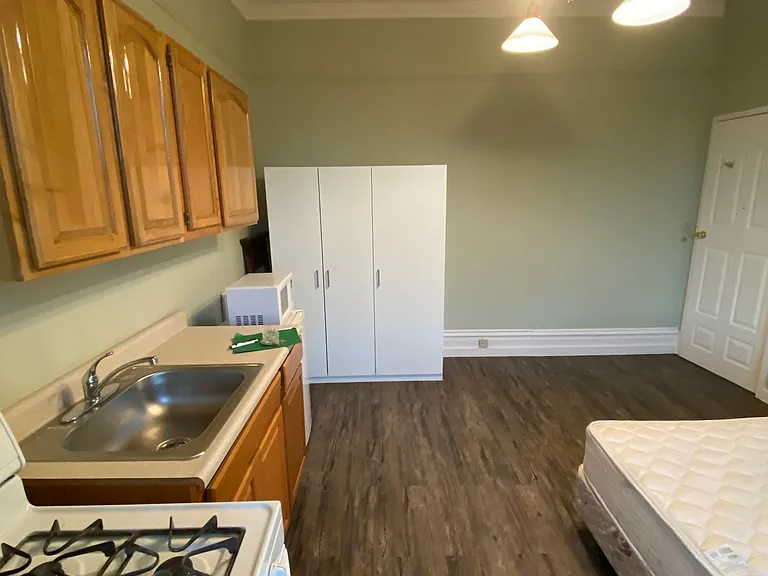 2002 Pierce St #2 — Photo 3