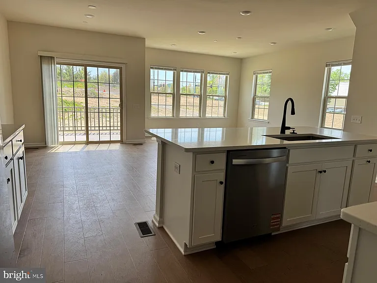 330 Milton Stamp Dr — Photo 9