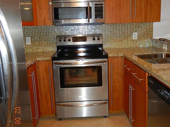 5th image of 401 Ocean Dr APT 1024