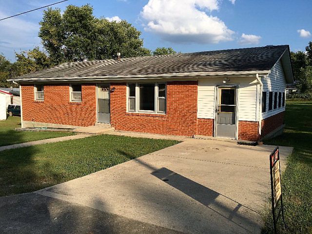 1st image of 140 Sparks Ave