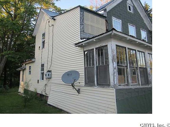 4th image of 126 Highland Ave